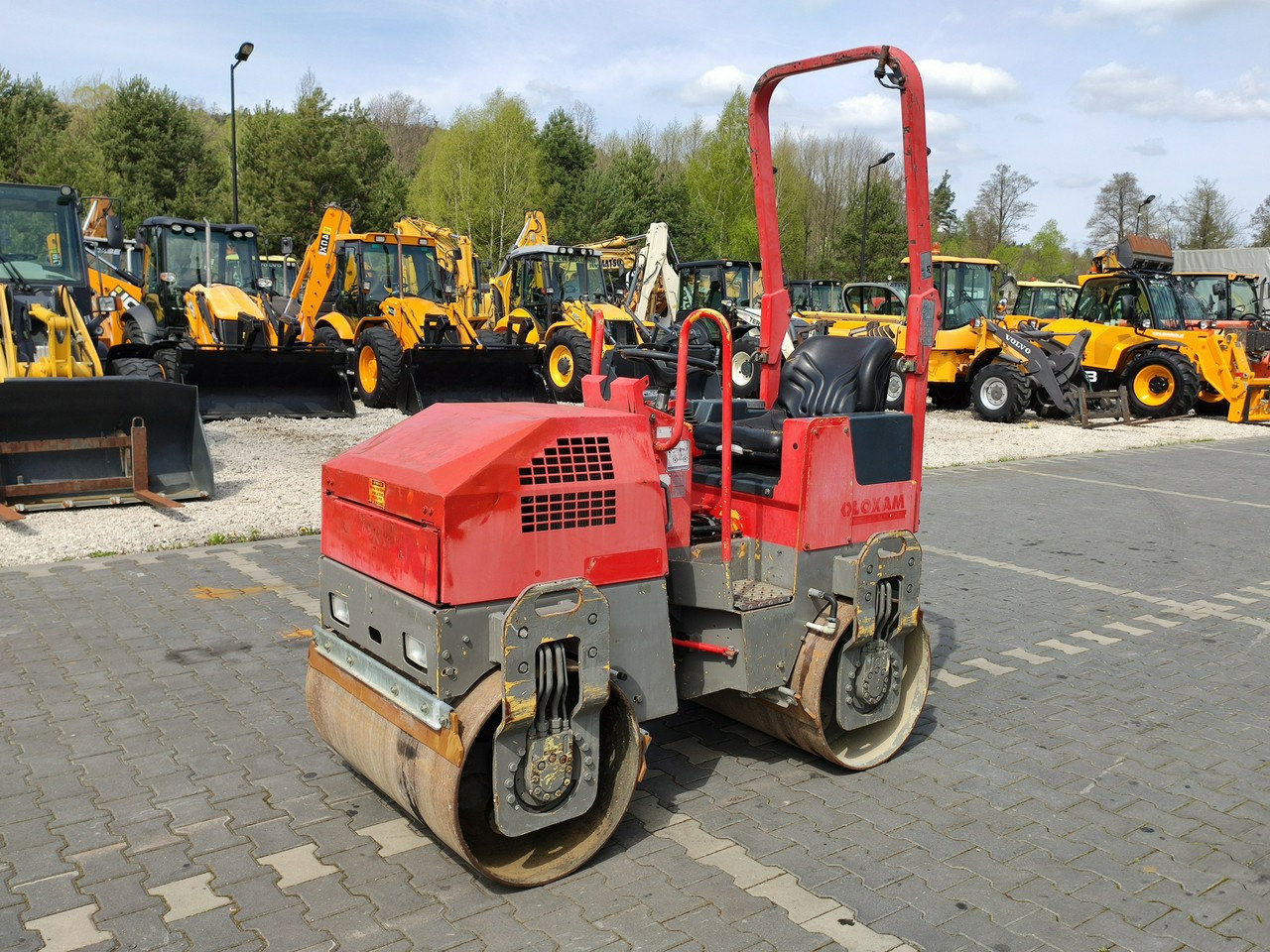 Bomag BW 100 ADM-2 1,6t - Compacteur: photos 1 Bomag BW 100 ADM-2 1,6t - Compacteur: photos 1