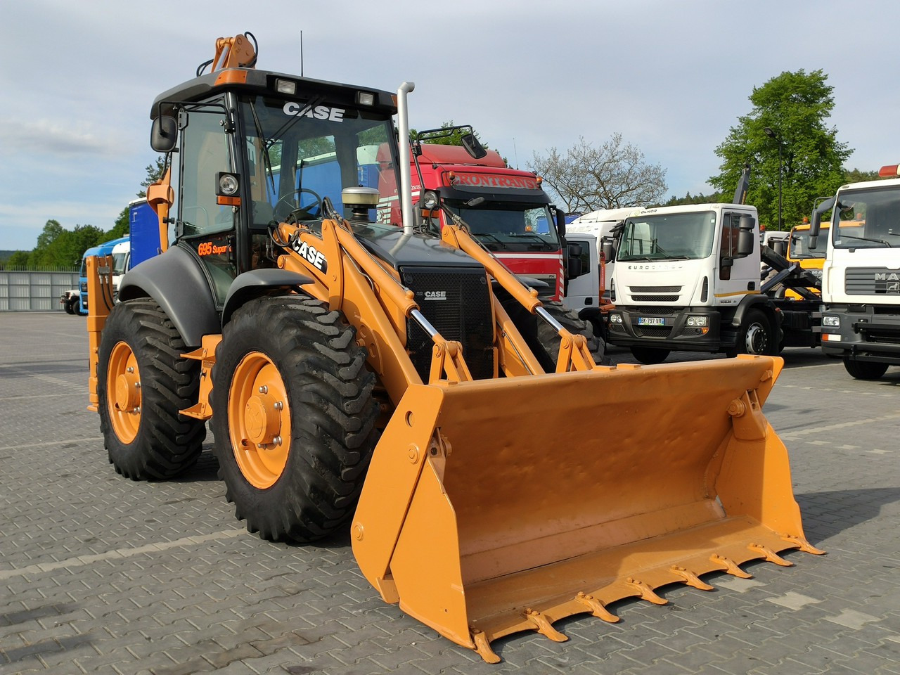 Case 695SR2-4PS - Tractopelle: photos 5 Case 695SR2-4PS - Tractopelle: photos 5