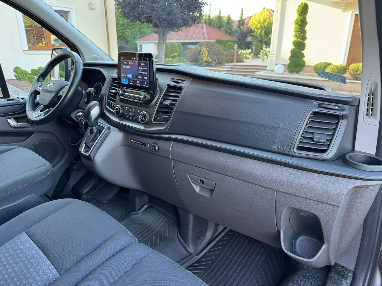 Transport de personnes Ford Transit Custom: photos 39 Transport de personnes Ford Transit Custom: photos 39