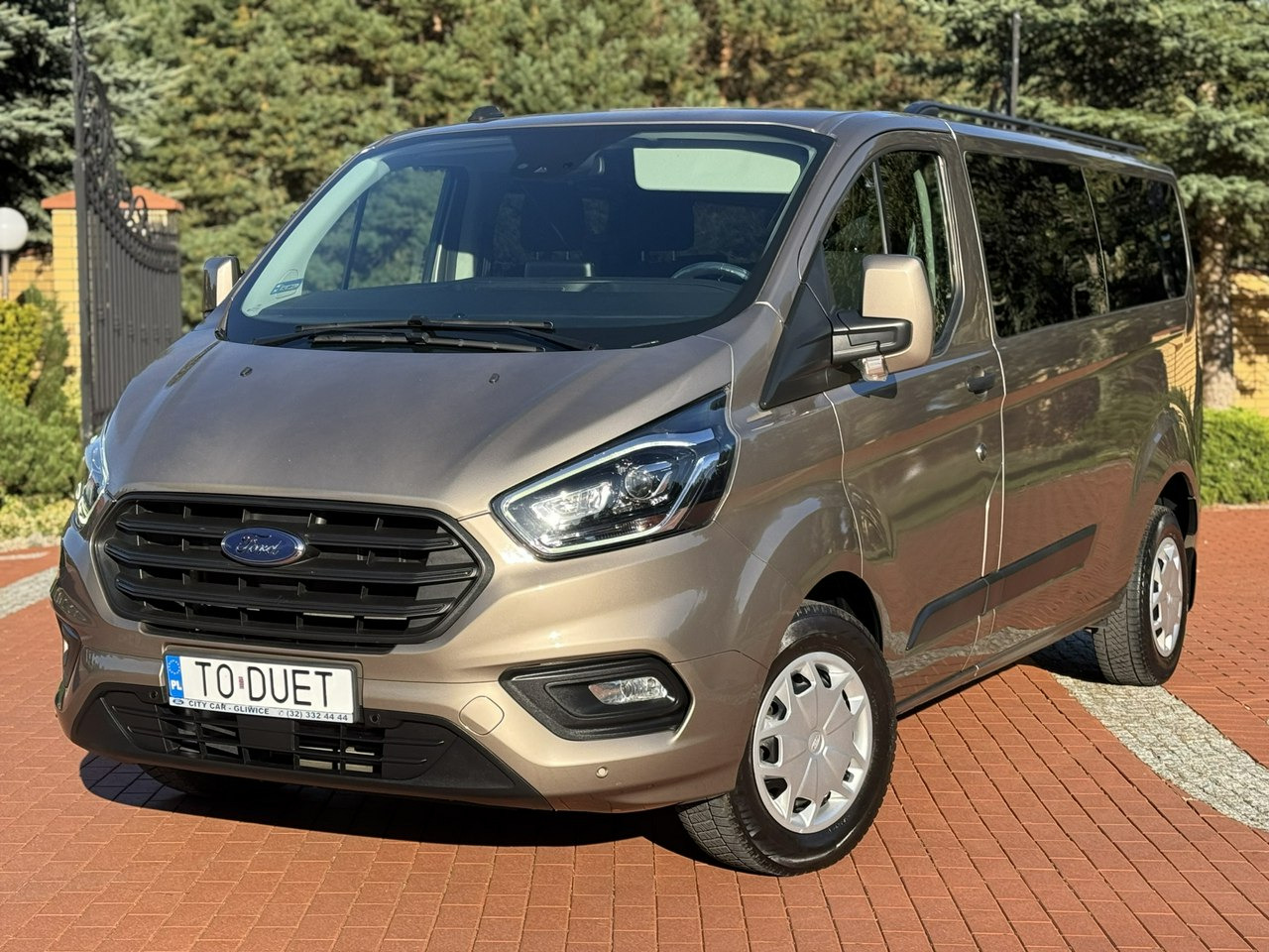 Ford Transit Custom - Transport de personnes: photos 3 Ford Transit Custom - Transport de personnes: photos 3
