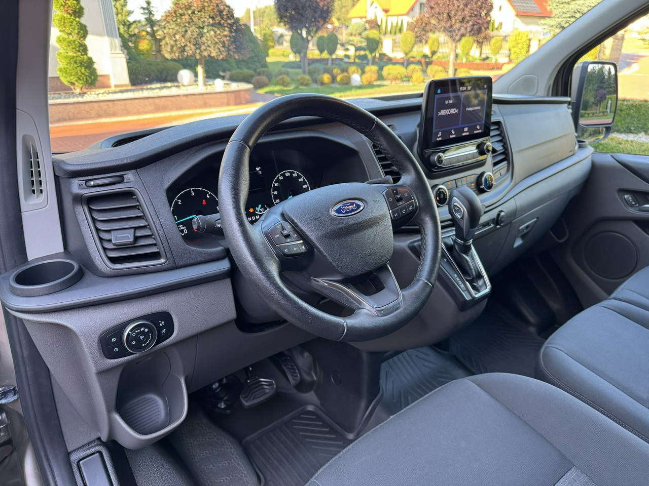 Transport de personnes Ford Transit Custom: photos 19 Transport de personnes Ford Transit Custom: photos 19