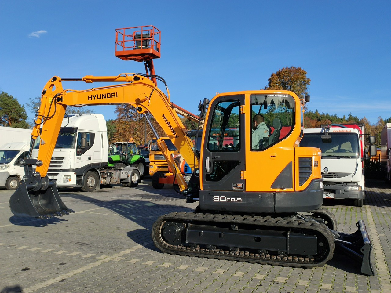 Hyundai ROBEX 80CR-9 2013r 8,3 tony - Pelle sur chenille: photos 3 Hyundai ROBEX 80CR-9 2013r 8,3 tony - Pelle sur chenille: photos 3