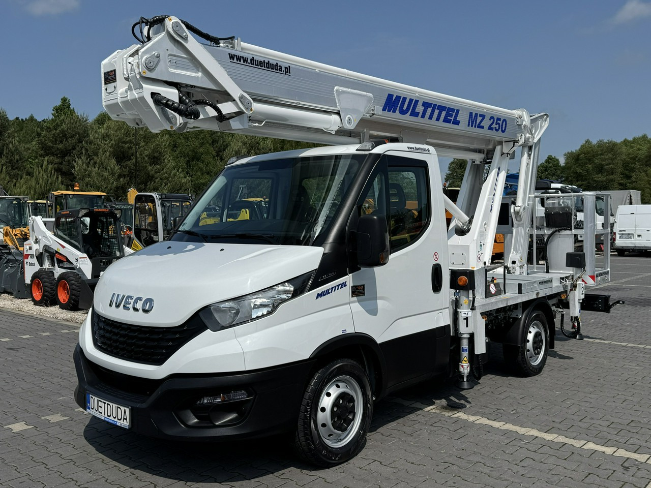 Iveco Daily 35S14 - Camion avec nacelle: photos 2 Iveco Daily 35S14 - Camion avec nacelle: photos 2