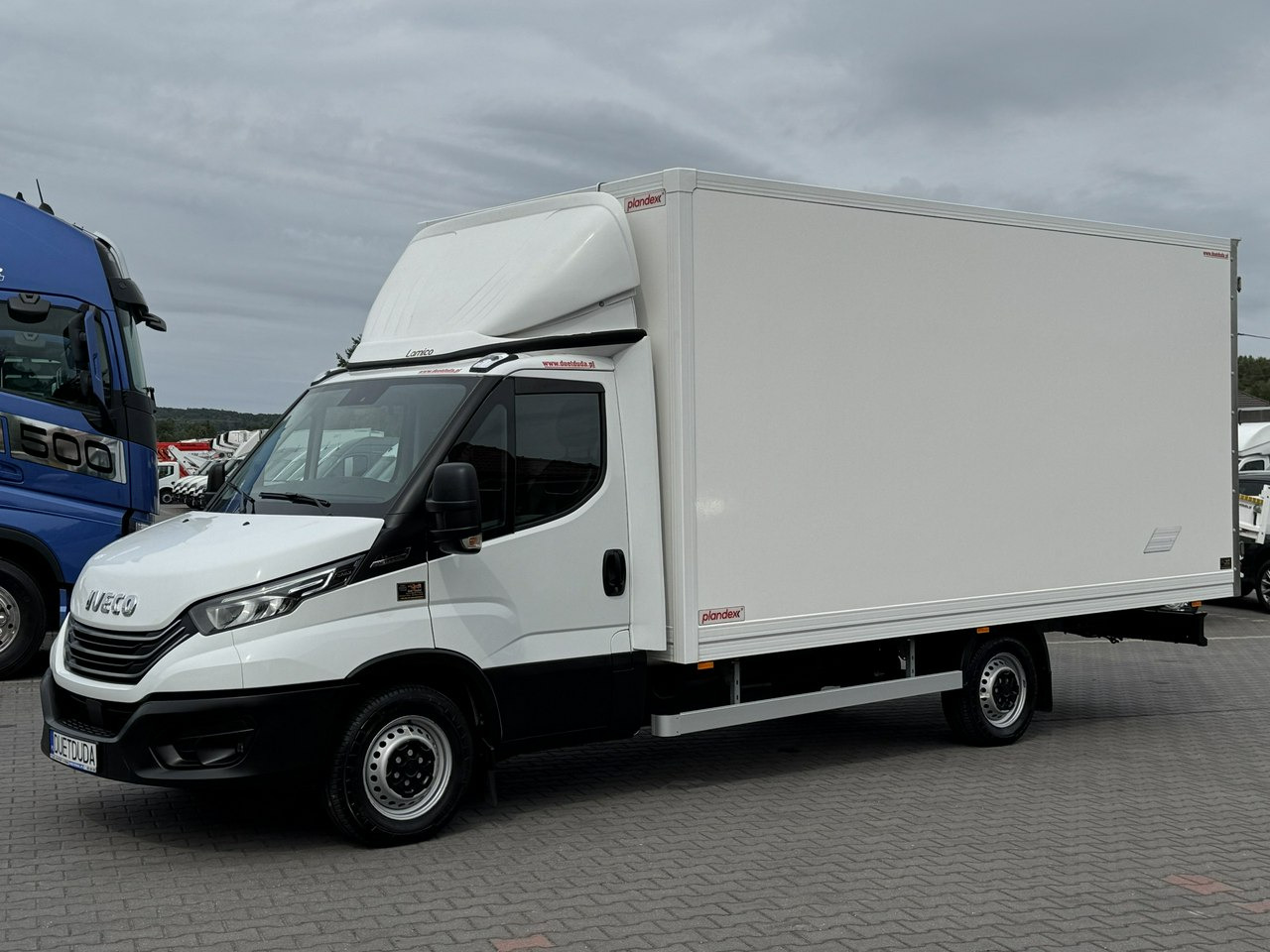 Iveco Daily 35S18 H - Fourgon: photos 2 Iveco Daily 35S18 H - Fourgon: photos 2