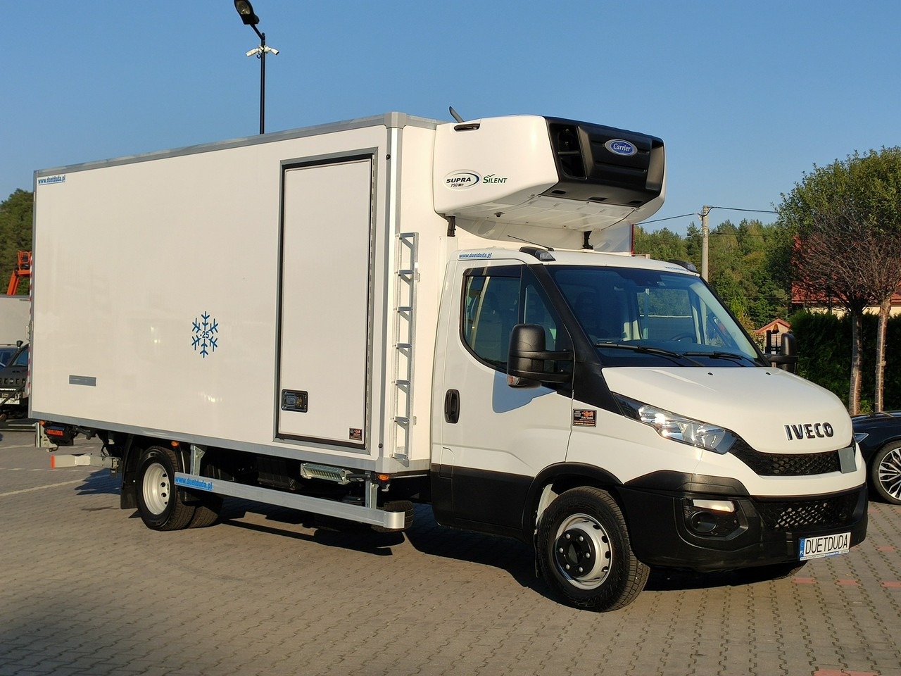 Iveco Daily 70C17 Mroźnia Ściana Grodziowa Multitemperatura - Véhicule utilitaire frigorifique: photos 3 Iveco Daily 70C17 Mroźnia Ściana Grodziowa Multitemperatura - Véhicule utilitaire frigorifique: photos 3