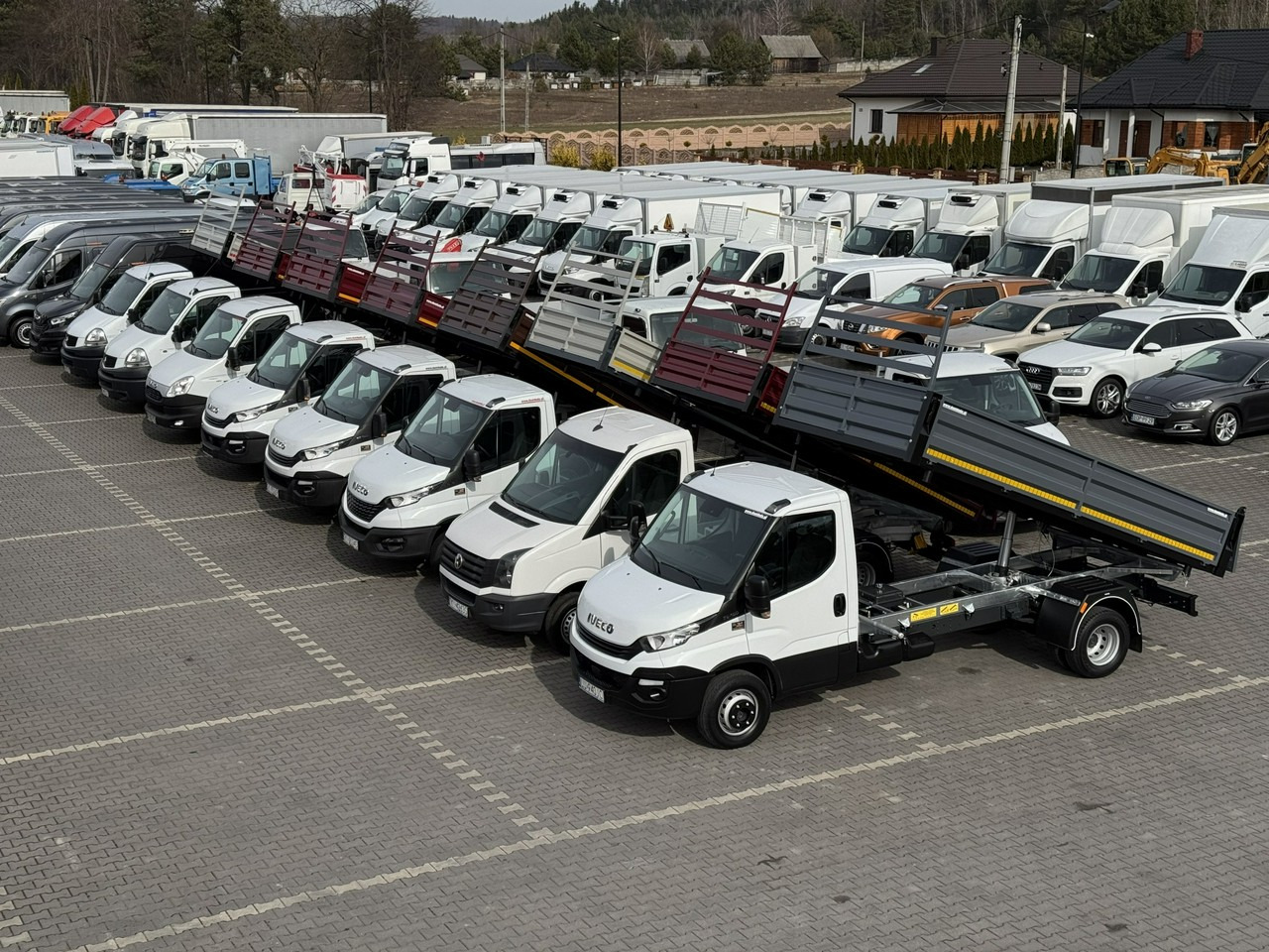 Iveco Daily 70C18 V H (72C18) Wywrotka 3-stronna Nowa Zabudowa - Camion benne: photos 4 Iveco Daily 70C18 V H (72C18) Wywrotka 3-stronna Nowa Zabudowa - Camion benne: photos 4