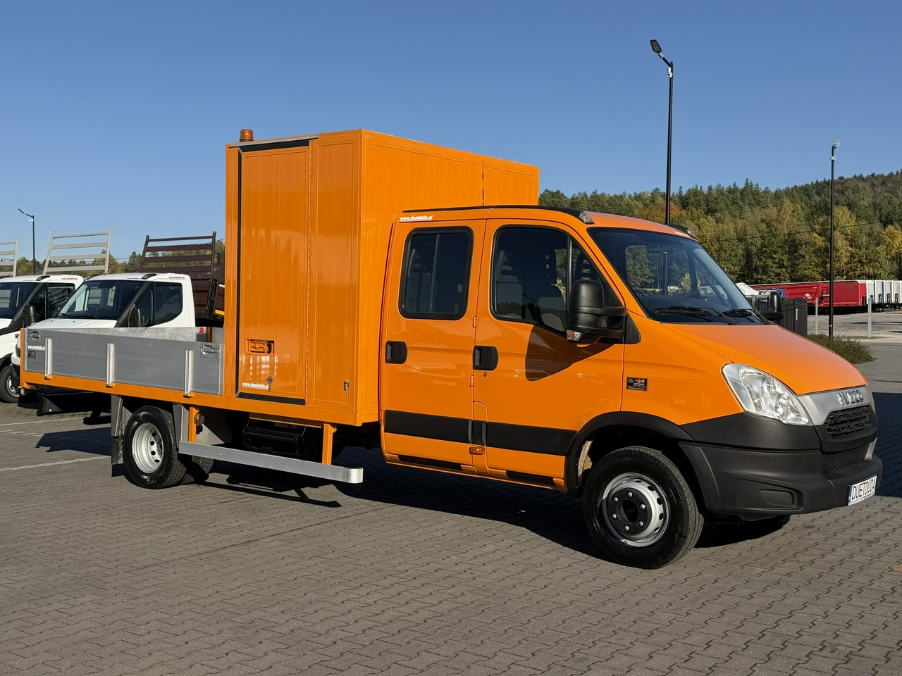 Iveco Daily 70C18 V H - Fourgon plateau, Utilitaire double cabine: photos 1 Iveco Daily 70C18 V H - Fourgon plateau, Utilitaire double cabine: photos 1