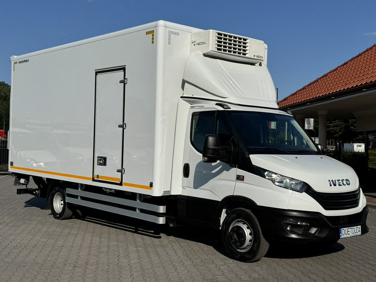 Iveco Daily 72C18 Mroźnia HI-MATIC 14 Euro Palet - Véhicule utilitaire frigorifique: photos 1 Iveco Daily 72C18 Mroźnia HI-MATIC 14 Euro Palet - Véhicule utilitaire frigorifique: photos 1