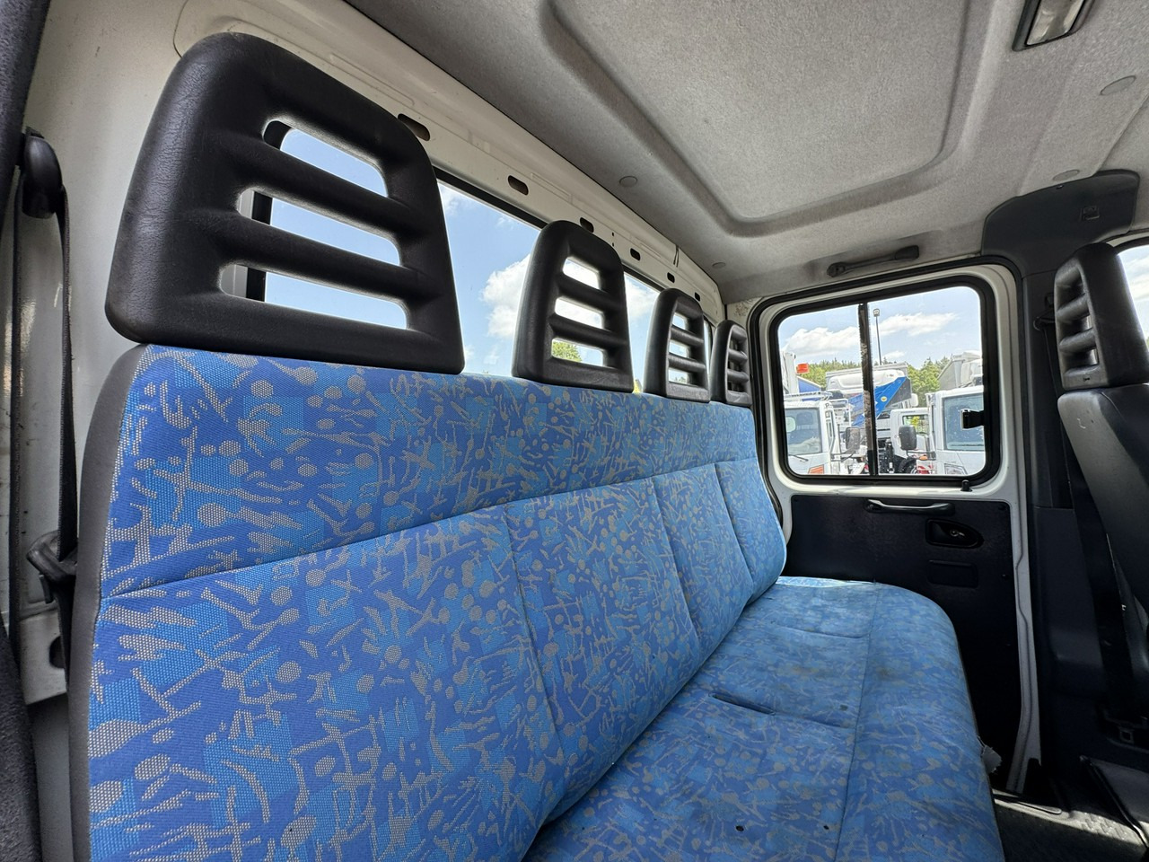 Remorqueuse Iveco Daily: photos 32 Remorqueuse Iveco Daily: photos 32