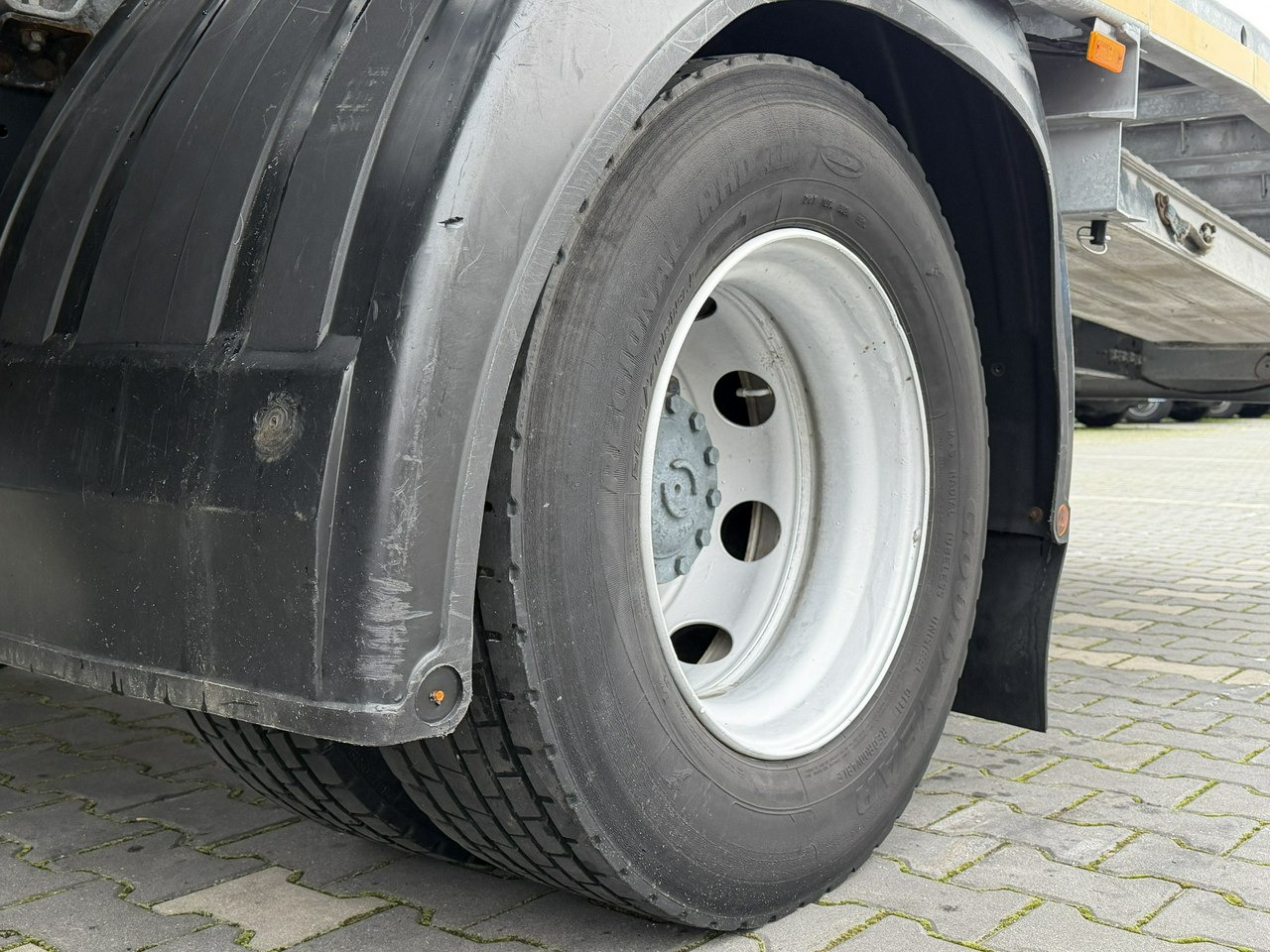 Iveco EUROCARGO 120E25 E6 Laweta Zagłebiana Platforma Pomoc Drogowa - Remorqueuse: photos 5 Iveco EUROCARGO 120E25 E6 Laweta Zagłebiana Platforma Pomoc Drogowa - Remorqueuse: photos 5