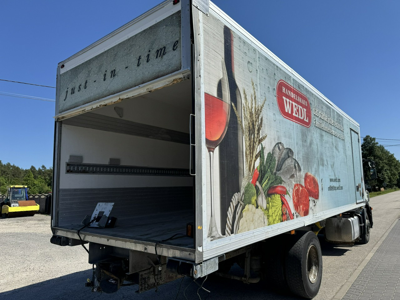 Iveco Zabudowa Chłodnia Agregat Carrier Supra 950Mt + Winda - Carrosserie frigorifique: photos 5 Iveco Zabudowa Chłodnia Agregat Carrier Supra 950Mt + Winda - Carrosserie frigorifique: photos 5