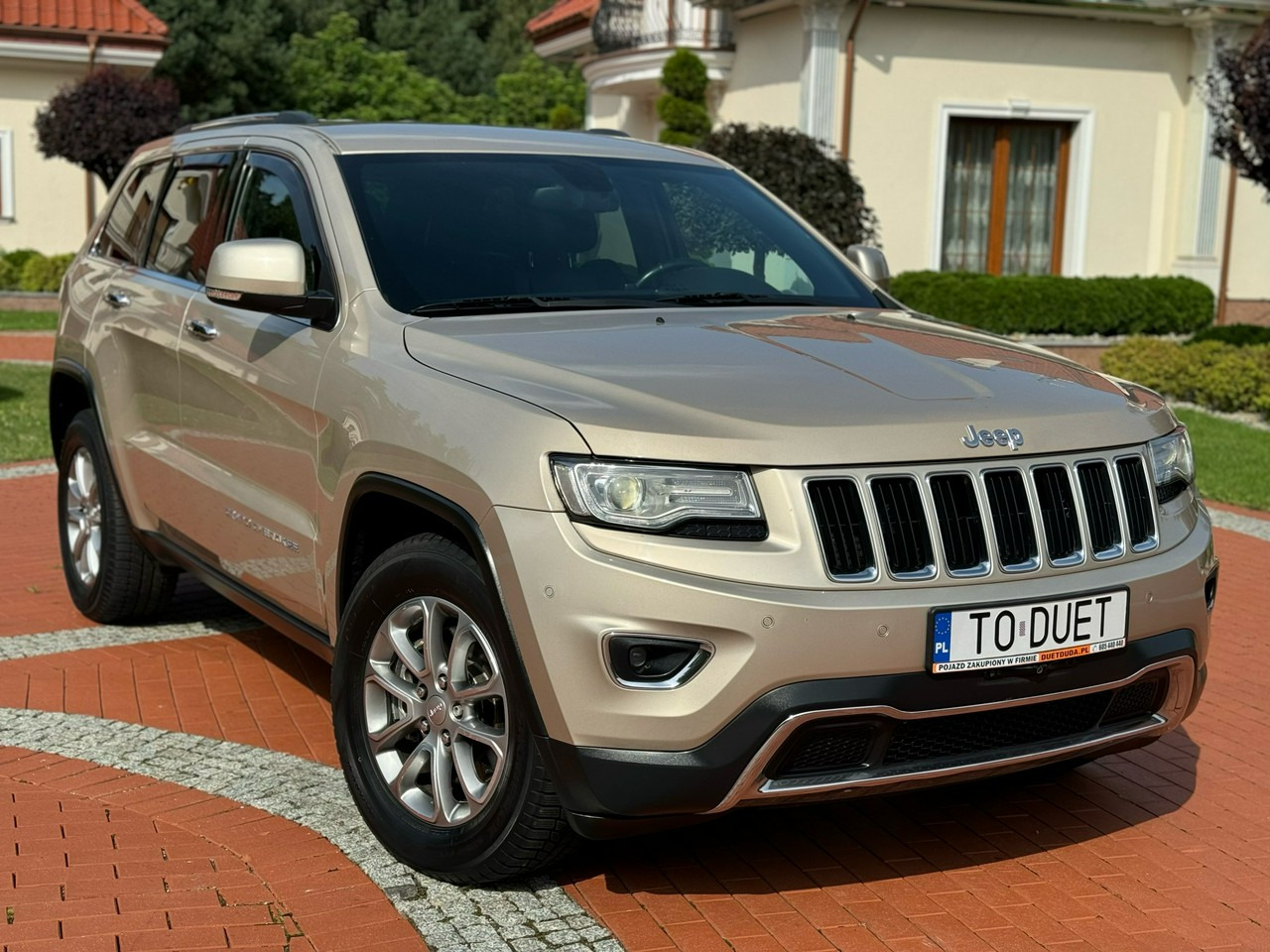 Jeep Grand Cherokee - SUV: photos 2 Jeep Grand Cherokee - SUV: photos 2