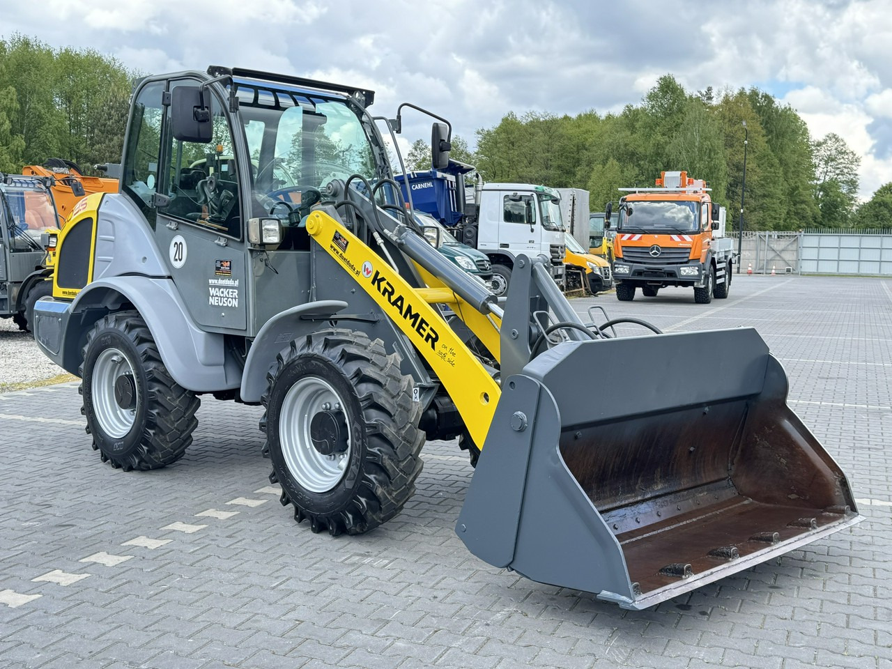 Kramer 5085, 353-11S - Chargeuse sur pneus: photos 1 Kramer 5085, 353-11S - Chargeuse sur pneus: photos 1