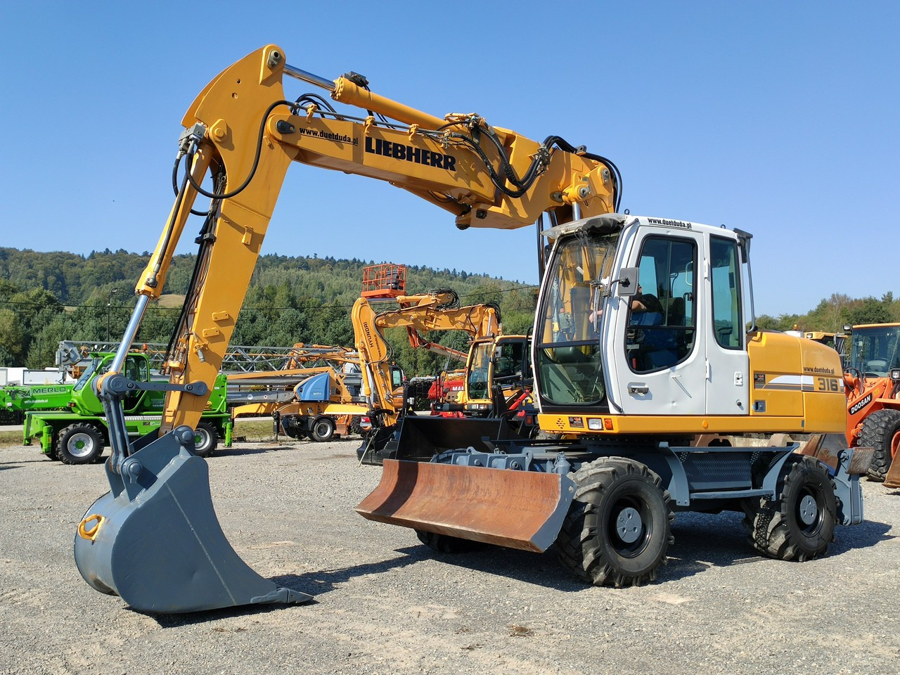 Liebherr A316 Maszyna po Pełnym Tulejowaniu Bez Luzów i Wycieków - Pelle sur pneus: photos 1 Liebherr A316 Maszyna po Pełnym Tulejowaniu Bez Luzów i Wycieków - Pelle sur pneus: photos 1