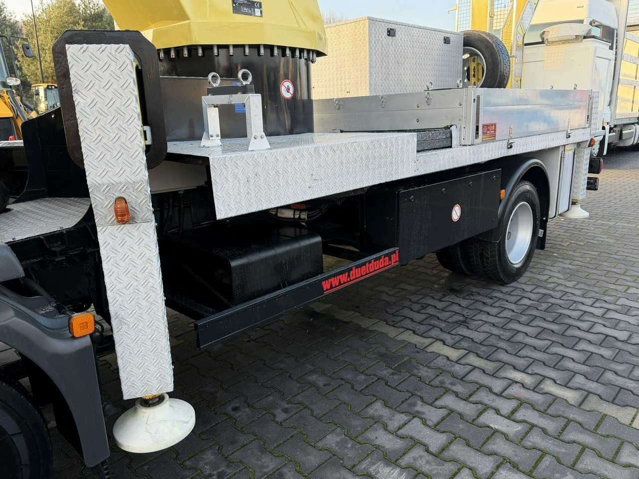 MAN TGL 8.210 Zwyżka WUMAG WT 230 23m w bok 18m podnośnik - Camion avec nacelle: photos 5 MAN TGL 8.210 Zwyżka WUMAG WT 230 23m w bok 18m podnośnik - Camion avec nacelle: photos 5