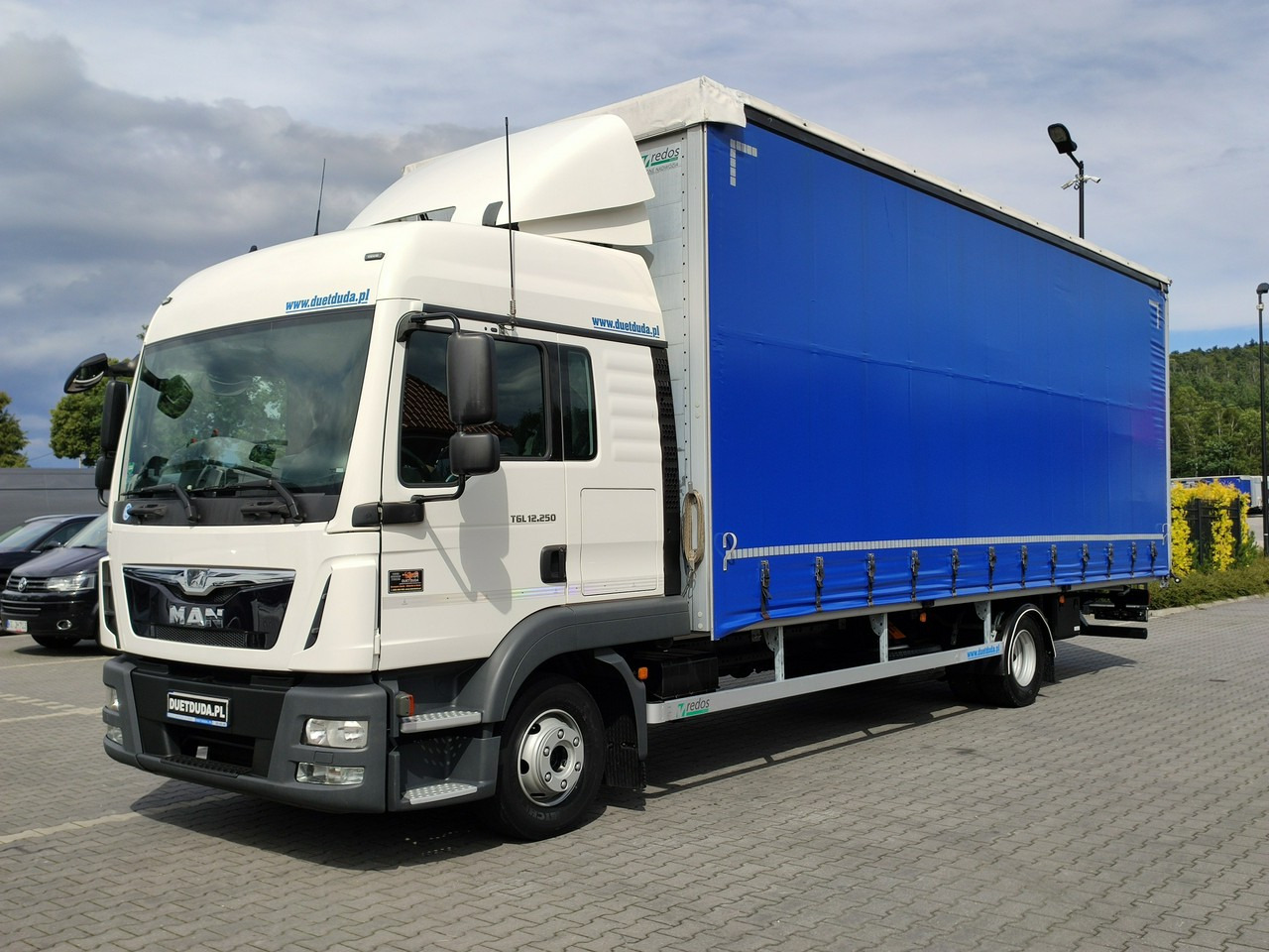 MAN TGL12.250 E6 Firana Tył Drzwi Dach Zsuwany Bogato Wyposażony - Camion à rideaux coulissants: photos 1 MAN TGL12.250 E6 Firana Tył Drzwi Dach Zsuwany Bogato Wyposażony - Camion à rideaux coulissants: photos 1