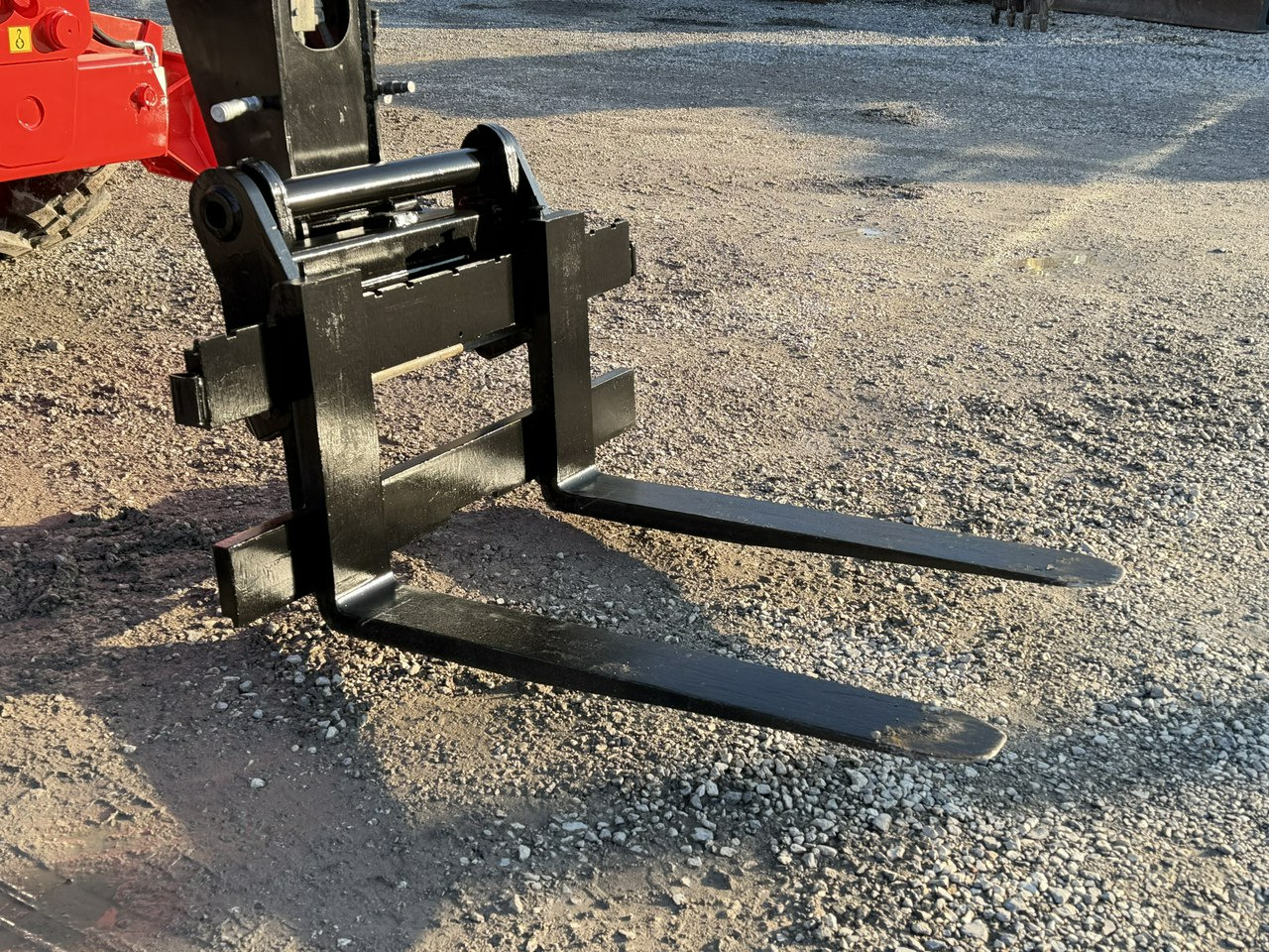 Manitou MRT 2150 + ROTO Ładowarka Teleskopowa Obrotowa - Chariot télescopique: photos 4 Manitou MRT 2150 + ROTO Ładowarka Teleskopowa Obrotowa - Chariot télescopique: photos 4