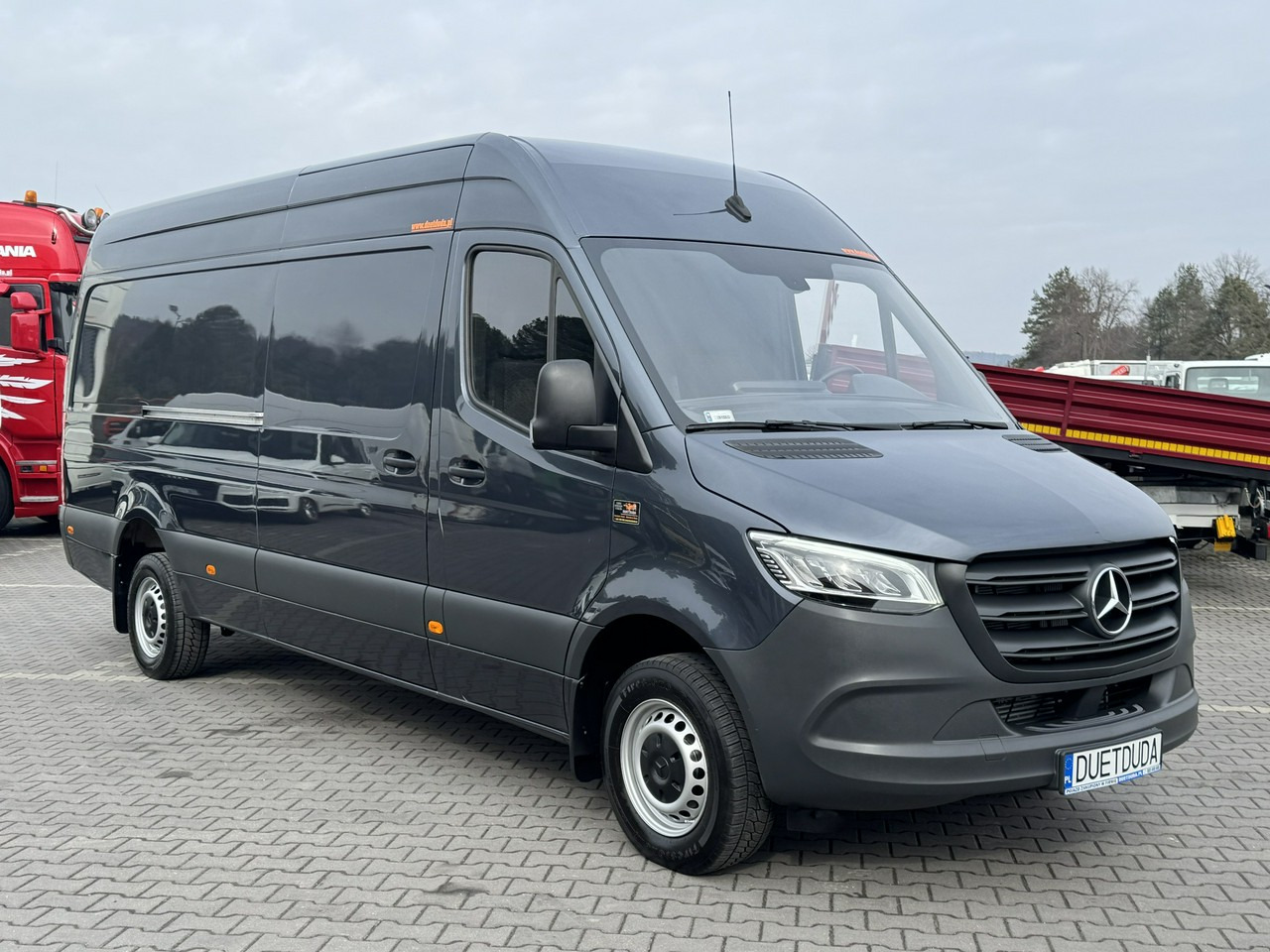 Mercedes 319 - Fourgon utilitaire: photos 2 Mercedes 319 - Fourgon utilitaire: photos 2