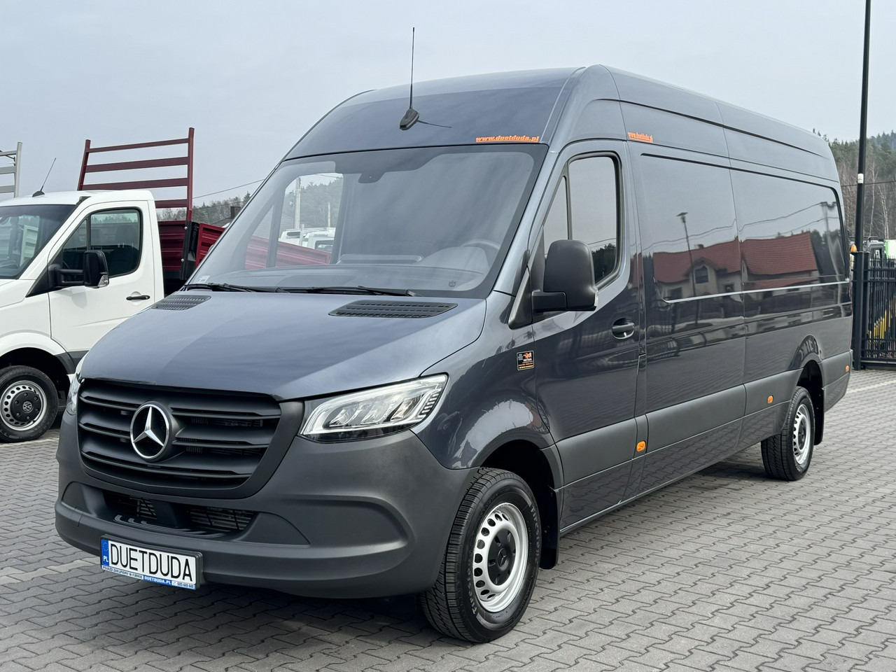 Mercedes 319 - Fourgon utilitaire: photos 3 Mercedes 319 - Fourgon utilitaire: photos 3