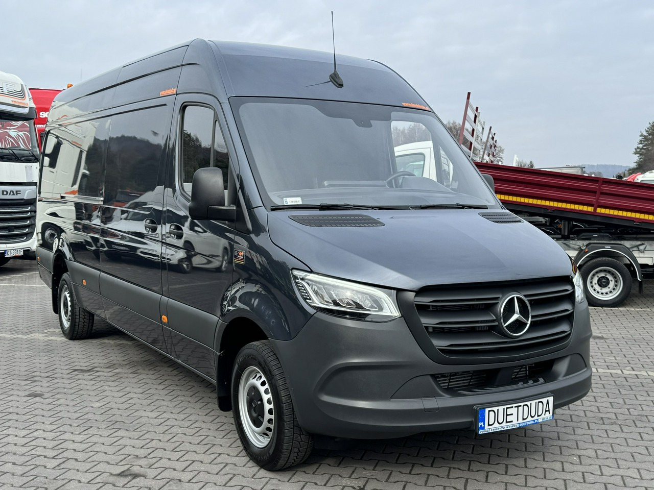 Mercedes 319 - Fourgon utilitaire: photos 4 Mercedes 319 - Fourgon utilitaire: photos 4