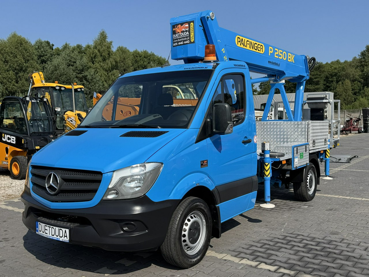Mercedes Sprinter - Camion avec nacelle: photos 3 Mercedes Sprinter - Camion avec nacelle: photos 3