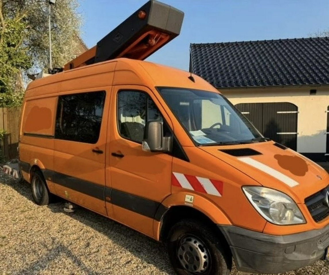 Mercedes Sprinter - Camion avec nacelle: photos 1 Mercedes Sprinter - Camion avec nacelle: photos 1