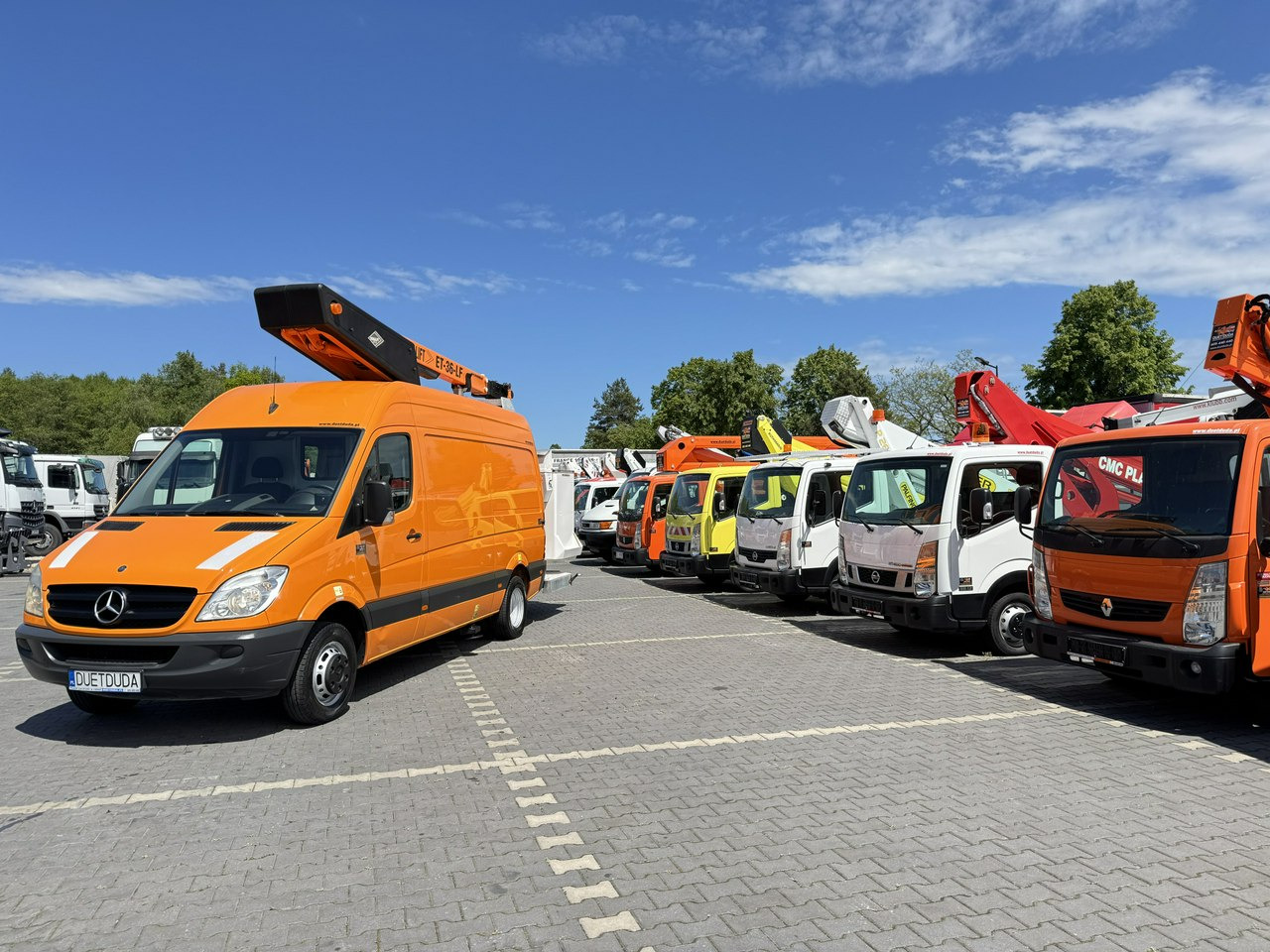 Mercedes Sprinter Zwyżka Podnośnik Koszowy VERSALIFT KLUBB ET-36-LF UDT - Camion avec nacelle: photos 2 Mercedes Sprinter Zwyżka Podnośnik Koszowy VERSALIFT KLUBB ET-36-LF UDT - Camion avec nacelle: photos 2