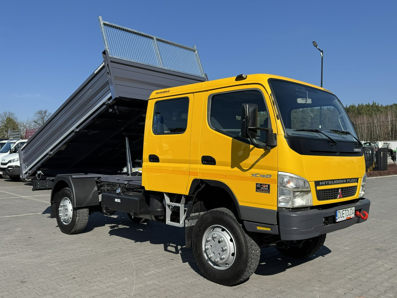 Mitsubishi Canter Fuso 4x4 17C18D 4.9/180KM Wywrotka 3-stronna - Camion benne: photos 2 Mitsubishi Canter Fuso 4x4 17C18D 4.9/180KM Wywrotka 3-stronna - Camion benne: photos 2