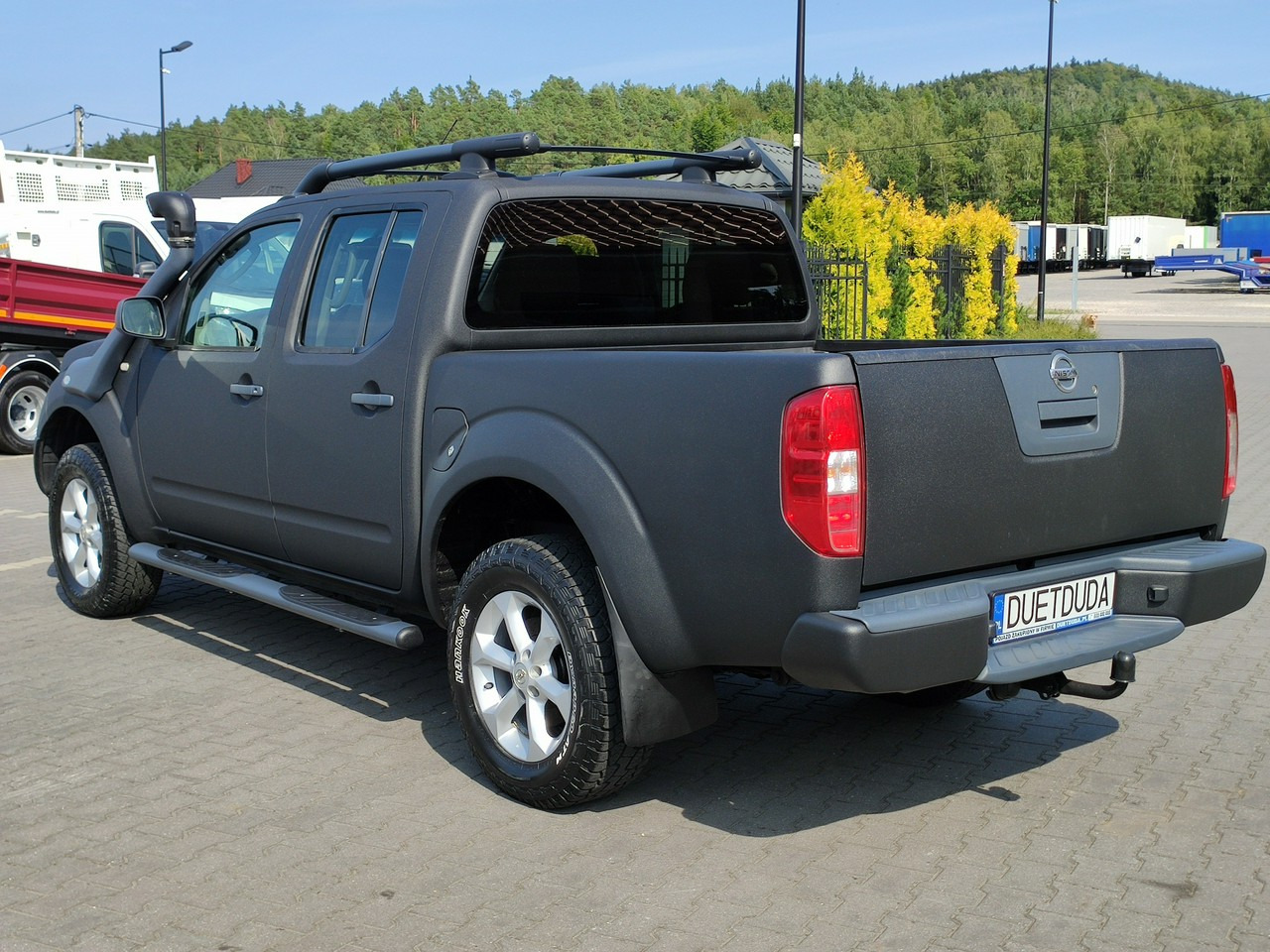 Pick-up Nissan Navara: photos 12