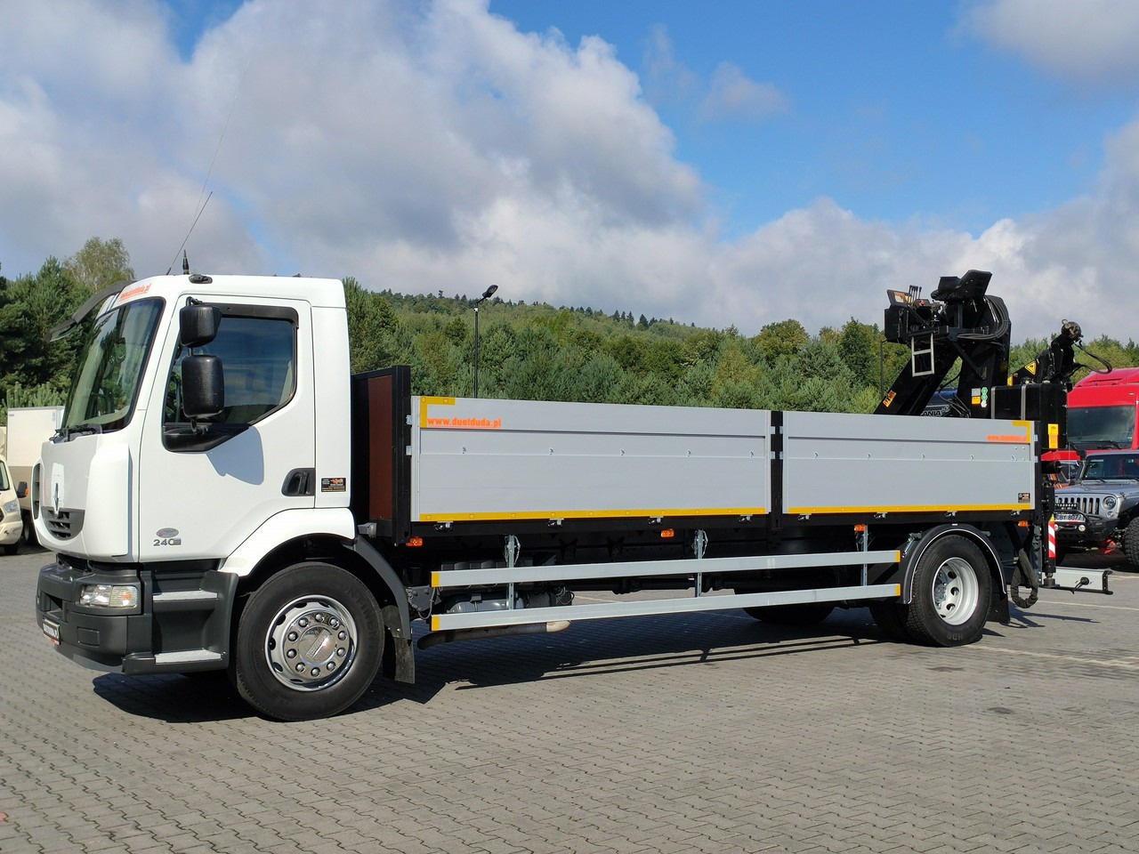 Renault Midlum 180.240DXI + HDS HYVA HB170E2 Udzwig 3.6Tony - Camion plateau, Camion grue: photos 3 Renault Midlum 180.240DXI + HDS HYVA HB170E2 Udzwig 3.6Tony - Camion plateau, Camion grue: photos 3