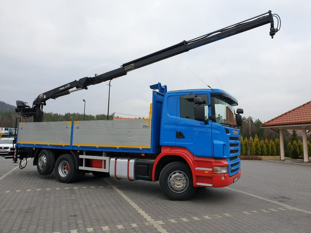 Scania R 400 LB 6x2 HDS Budowlanka Widły Oś Skrętna Super Stan - Camion plateau, Camion grue: photos 1 Scania R 400 LB 6x2 HDS Budowlanka Widły Oś Skrętna Super Stan - Camion plateau, Camion grue: photos 1