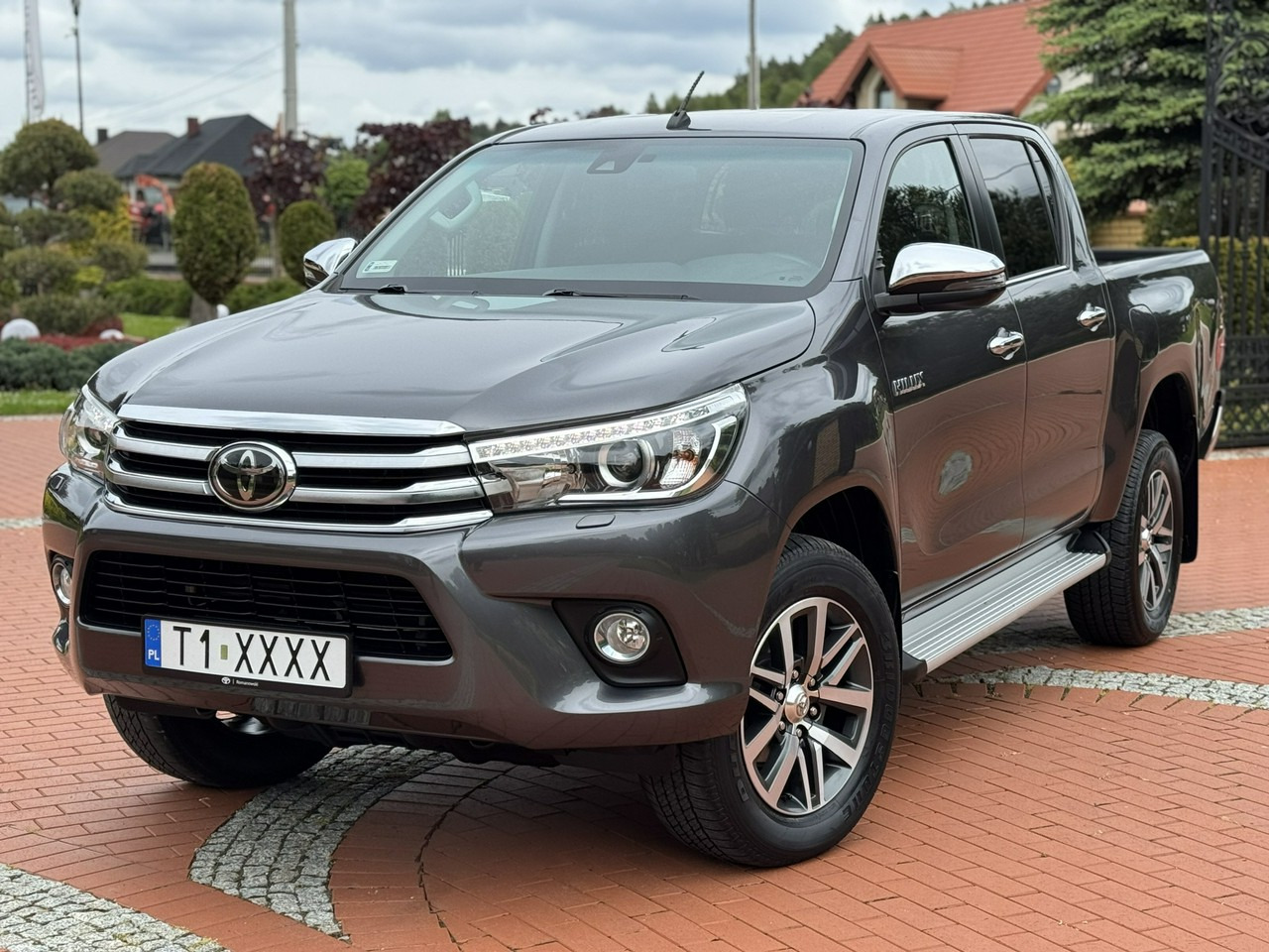 Toyota Hilux - Pick-up: photos 2 Toyota Hilux - Pick-up: photos 2