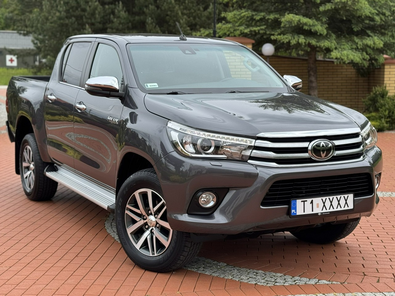 Toyota Hilux - Pick-up: photos 3 Toyota Hilux - Pick-up: photos 3