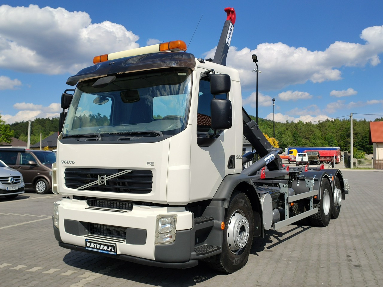 Volvo FE 26.300 Hakowiec Napęd 6x2 Oś Skrętna - Camion ampliroll: photos 4 Volvo FE 26.300 Hakowiec Napęd 6x2 Oś Skrętna - Camion ampliroll: photos 4