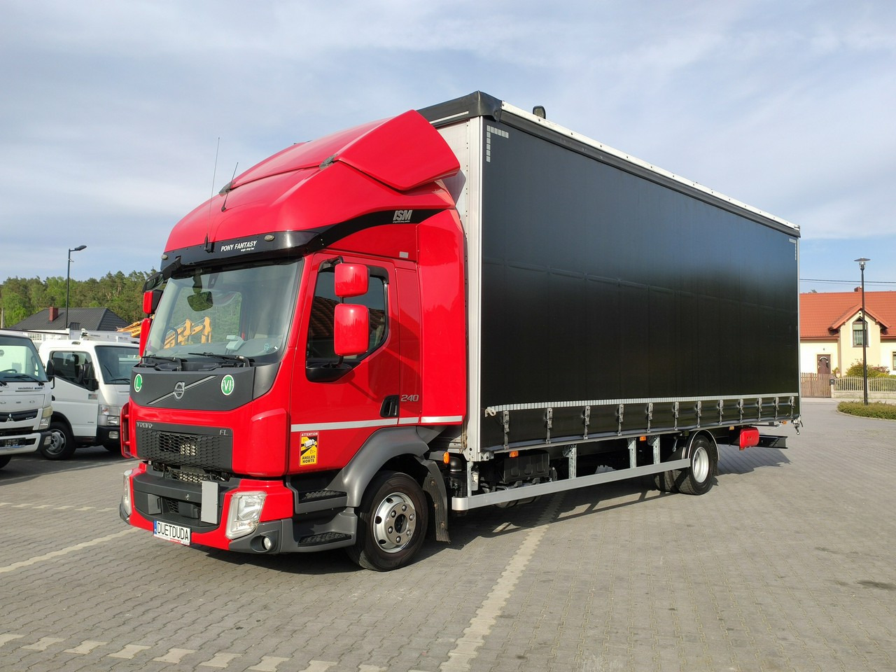 Volvo FL12.240 E6 Firana Tył Drzwi Dach Zsuwany Bogato Wyposażony !!! - Camion à rideaux coulissants: photos 4 Volvo FL12.240 E6 Firana Tył Drzwi Dach Zsuwany Bogato Wyposażony !!! - Camion à rideaux coulissants: photos 4