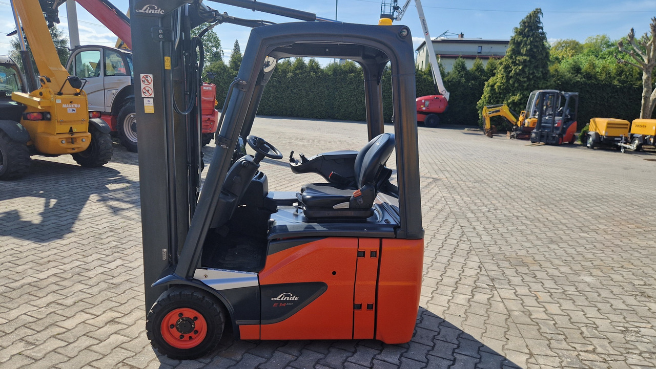 LINDE E 14 EVO - Chariot élévateur électrique: photos 4 LINDE E 14 EVO - Chariot élévateur électrique: photos 4