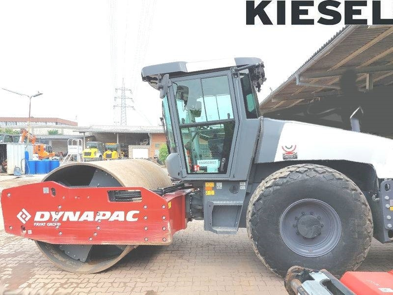 Dynapac CA 3500 D CP - Compacteur à pieds de mouton/ Monocylindre: photos 1 Dynapac CA 3500 D CP - Compacteur à pieds de mouton/ Monocylindre: photos 1
