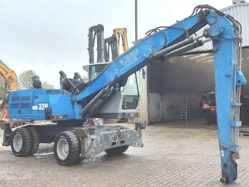 Fuchs MHL 320 D - Pelle de manutention: photos 4 Fuchs MHL 320 D - Pelle de manutention: photos 4
