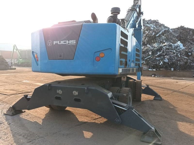 Fuchs MHL 350 F FQC - Pelle de manutention: photos 4 Fuchs MHL 350 F FQC - Pelle de manutention: photos 4