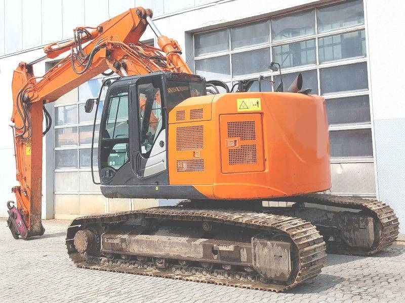 Hitachi ZX 225 US LC-5  - Pelle sur chenille: photos 3 Hitachi ZX 225 US LC-5  - Pelle sur chenille: photos 3