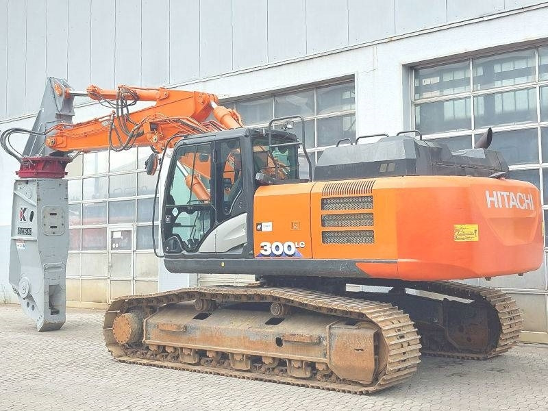 Hitachi ZX 300 LC-6 - Pelle de démolition: photos 3 Hitachi ZX 300 LC-6 - Pelle de démolition: photos 3