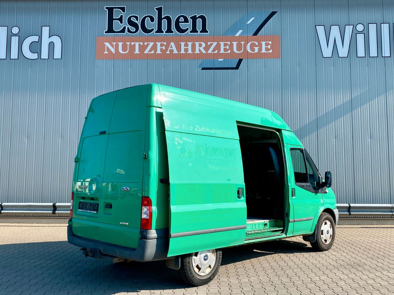 Ford 140 T 350 | Sortimo-Regal*AHK*3x Sitze*Klima - Transport de personnes: photos 5 Ford 140 T 350 | Sortimo-Regal*AHK*3x Sitze*Klima - Transport de personnes: photos 5