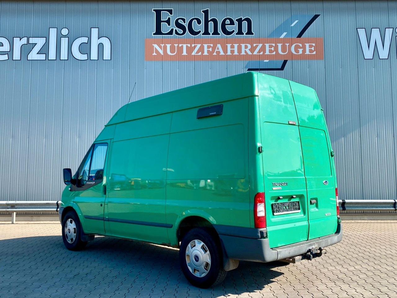 Ford 140 T 350 | Sortimo-Regal*AHK*3x Sitze*Klima - Transport de personnes: photos 3 Ford 140 T 350 | Sortimo-Regal*AHK*3x Sitze*Klima - Transport de personnes: photos 3