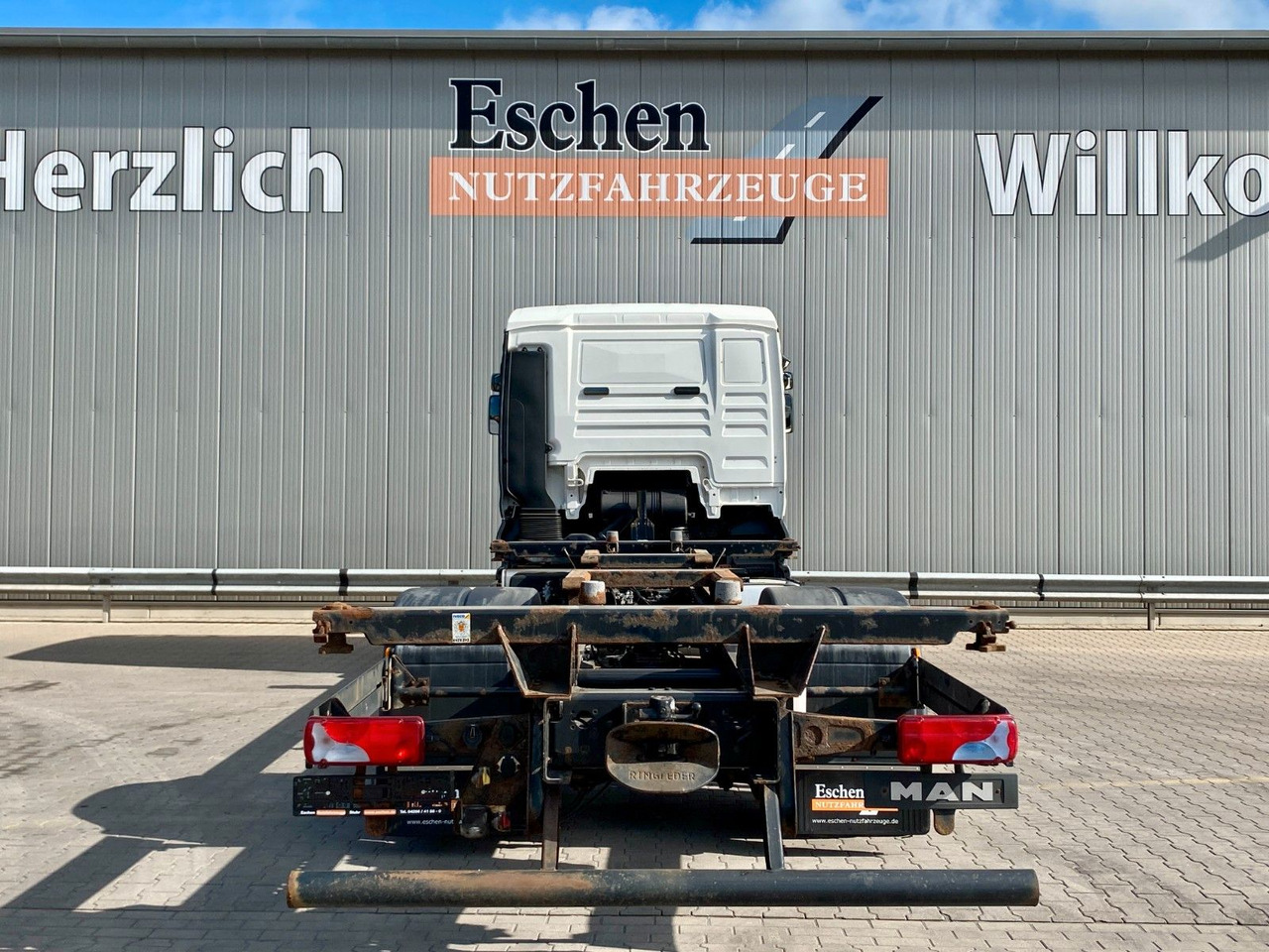 MAN TGA 18.350 LL Fahrschule*Driving school*5 Sitze MAN TGA 18.350 LL Fahrschule*Driving school*5 Sitze - Camion plateau: photos 4 MAN TGA 18.350 LL Fahrschule*Driving school*5 Sitze MAN TGA 18.350 LL Fahrschule*Driving school*5 Sitze - Camion plateau: photos 4