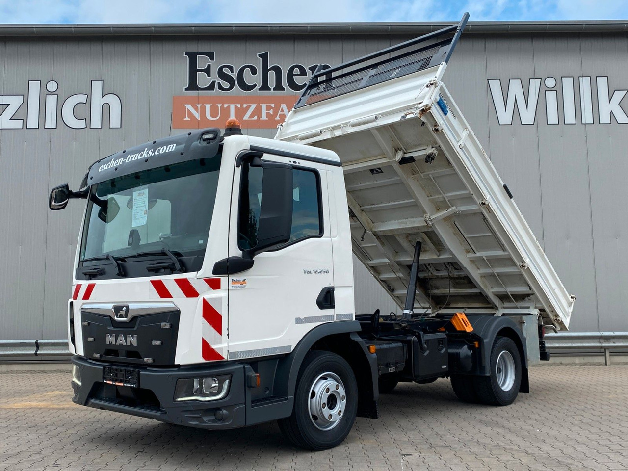 MAN TGL 12.250 | MEILLER*3x Sitze*Navi*2x AHK*Blatt - Camion benne: photos 1 MAN TGL 12.250 | MEILLER*3x Sitze*Navi*2x AHK*Blatt - Camion benne: photos 1