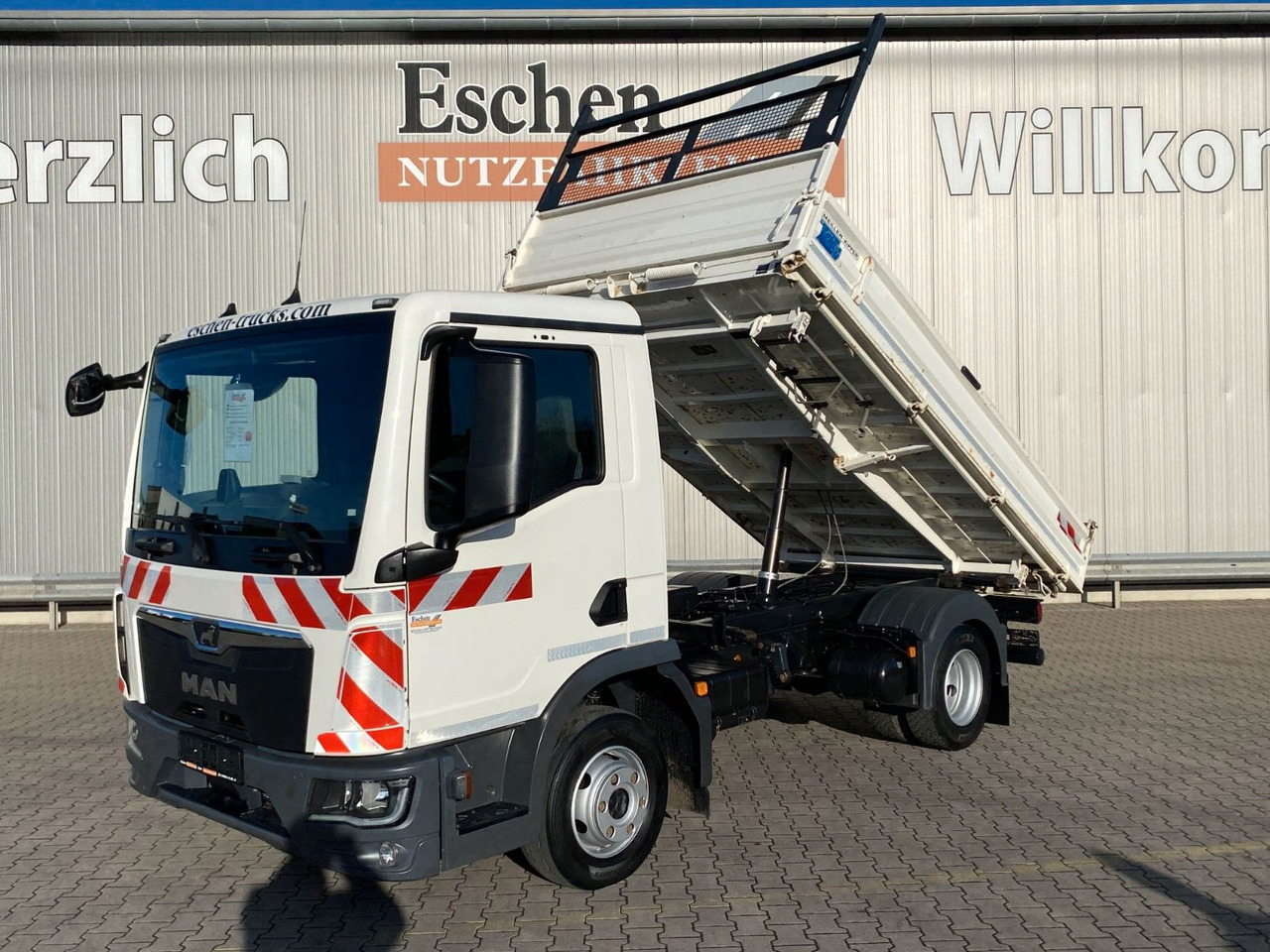 MAN TGL 8.220 BB | MEILLER*3xSitze*Klima*Navi*2x AHK - Camion benne: photos 2 MAN TGL 8.220 BB | MEILLER*3xSitze*Klima*Navi*2x AHK - Camion benne: photos 2