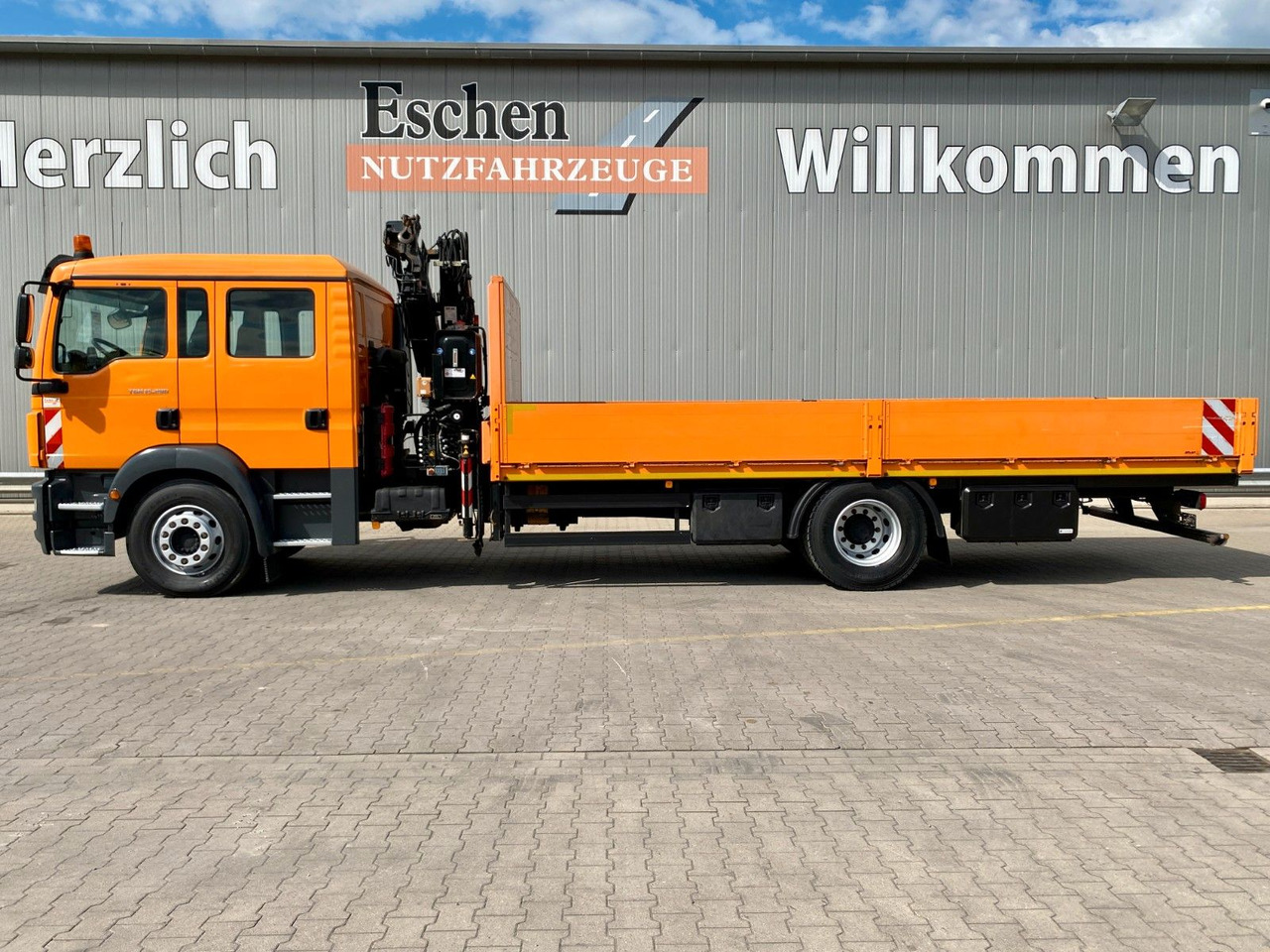 MAN TGM 15.290 DOKA|Atlas AK 75,2*Funk*4x Sitze*Navi - Camion plateau, Camion grue: photos 3 MAN TGM 15.290 DOKA|Atlas AK 75,2*Funk*4x Sitze*Navi - Camion plateau, Camion grue: photos 3