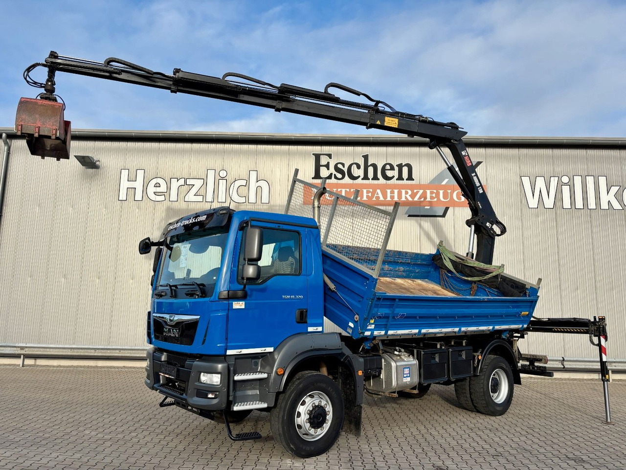 MAN TGM 18.320 4x4 BB | TÜV NEU*HIAB XHIDUO 138*FUNK - Camion benne, Camion grue: photos 1 MAN TGM 18.320 4x4 BB | TÜV NEU*HIAB XHIDUO 138*FUNK - Camion benne, Camion grue: photos 1
