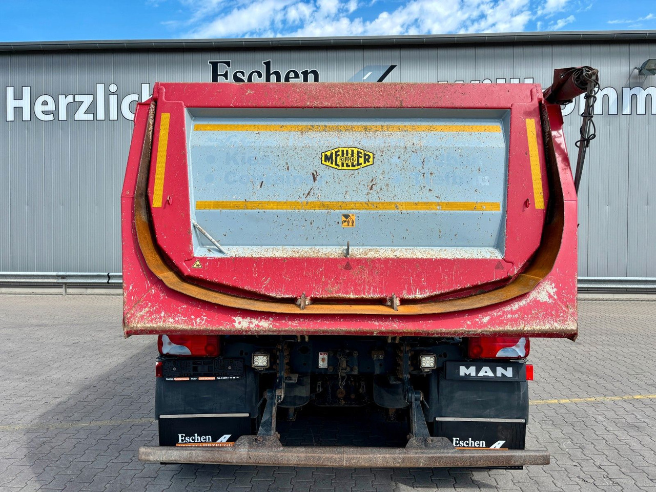 MAN TGS 35.420 8x4 BL | MEILLER*Rollplane*Navi*Klima - Camion multibenne: photos 5 MAN TGS 35.420 8x4 BL | MEILLER*Rollplane*Navi*Klima - Camion multibenne: photos 5