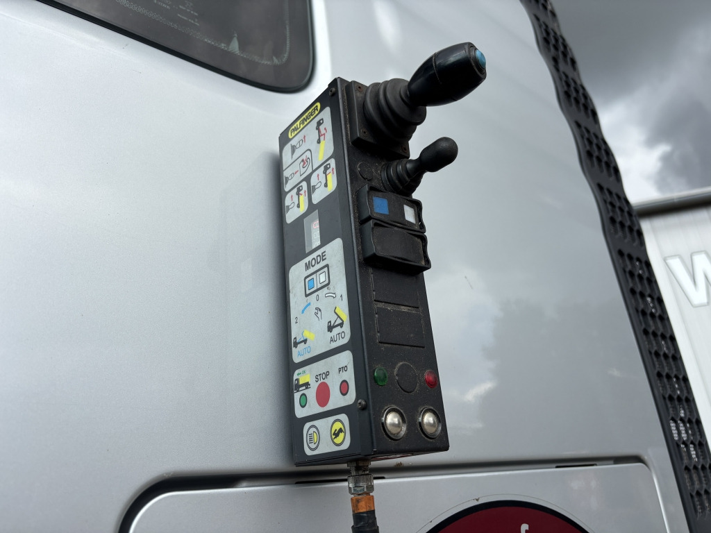 MAN TGX 26.460 / 6x2-4 BL - Camion ampliroll: photos 5 MAN TGX 26.460 / 6x2-4 BL - Camion ampliroll: photos 5